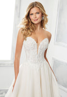 UNK-Belle image 2