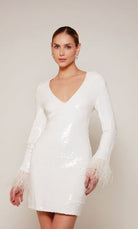 UNK-70027. Short, V-neck, Straight, Closed Back image 1