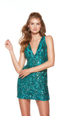 UNK-4642. Short, Plunging Neckline, Straight image 3