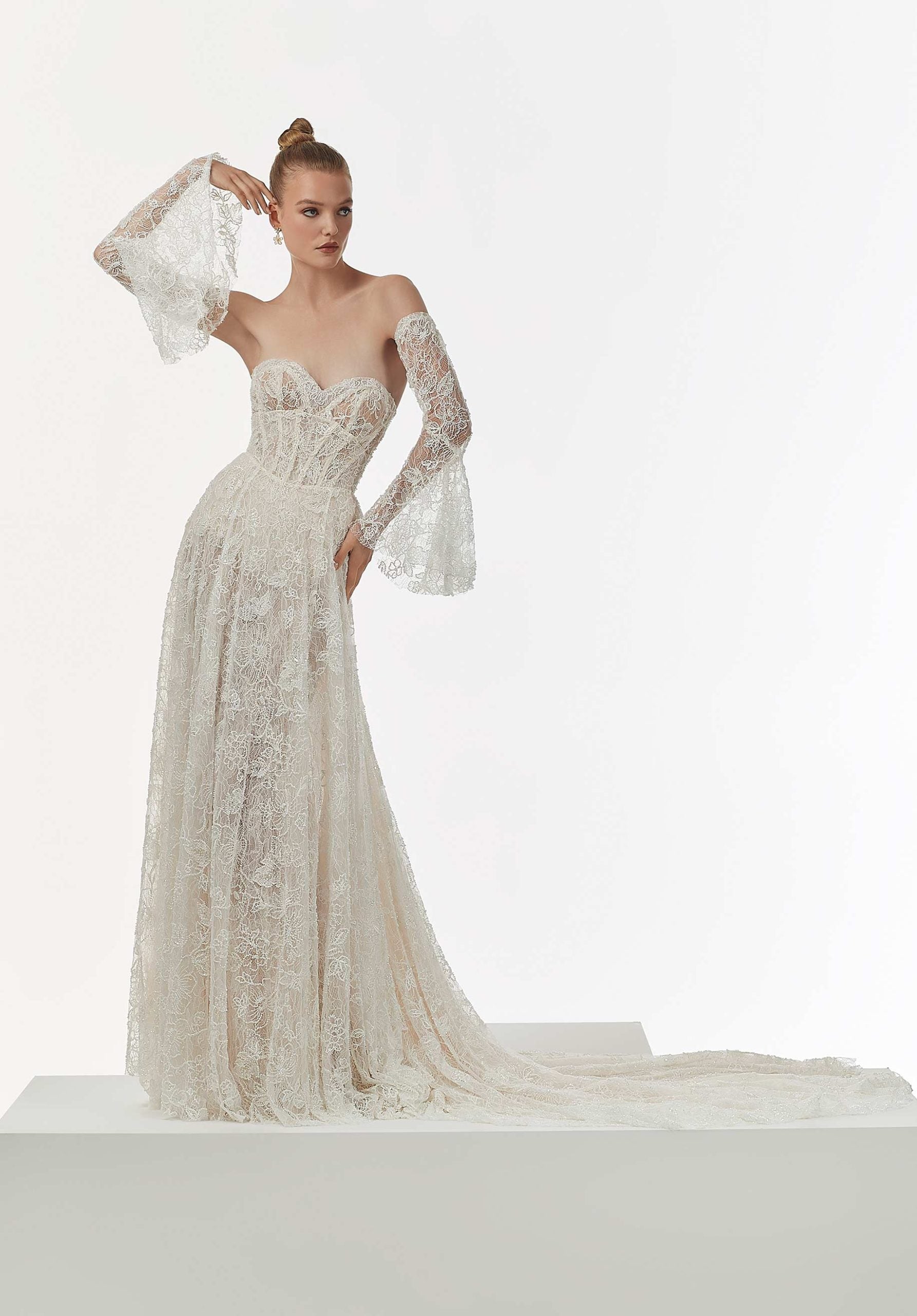 UNK-Nicoletta image 0