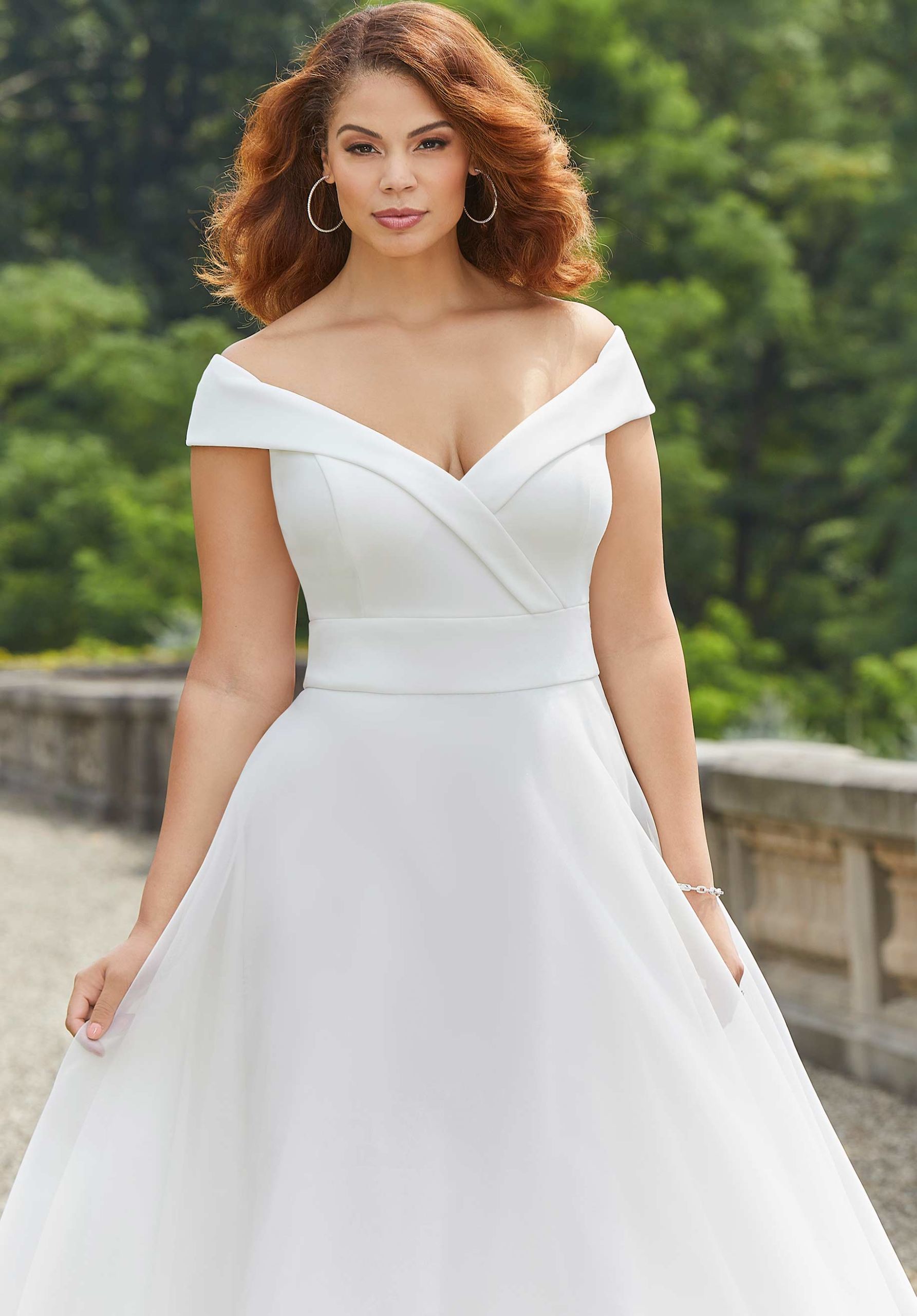 UNK-Essie image 1
