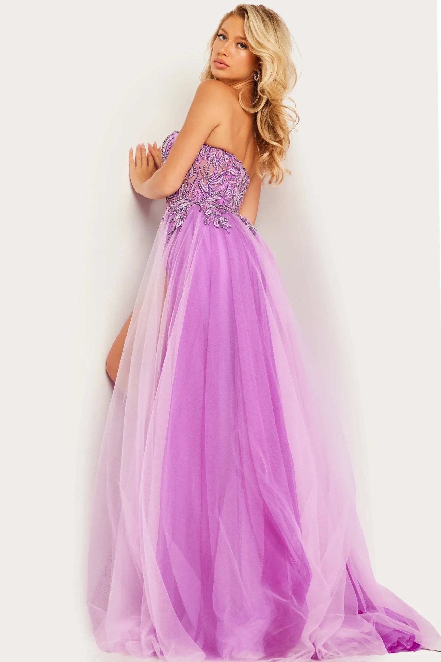 JVN-23710 image 3