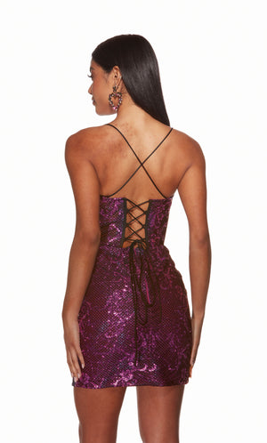 UNK-4859. Short, Plunging Neckline, Straight image 1