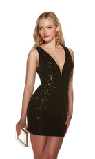 UNK-4892. Short, Plunging Neckline, Straight image 4