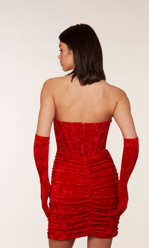 UNK-4690. Short, Strapless, Straight, Closed Back image 1