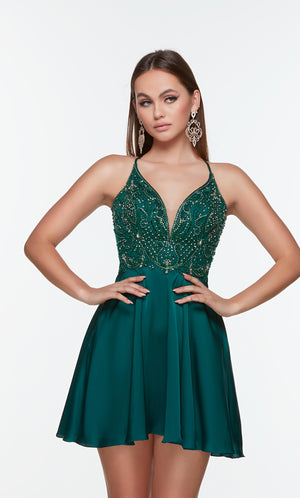 UNK-3112. Short, Plunging Neckline, A-line image 2
