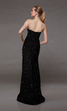 UNK-1827. Long, Sweetheart Neckline, Straight image 1