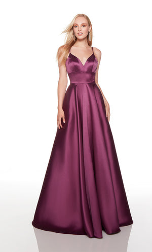 UNK-1754. Long, Sweetheart Neckline, A-line image 0