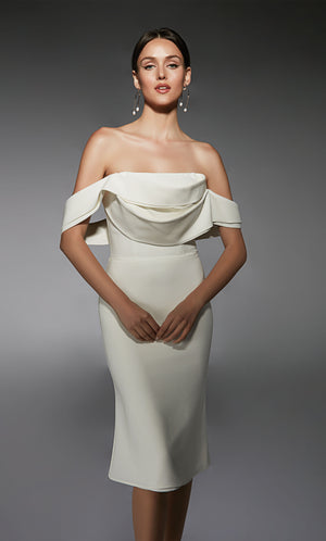 UNK-70055. Short, Strapless, Straight, Closed Back image 2