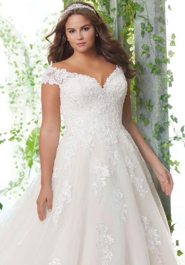 UNK-Pamela Plus Size - Image 2
