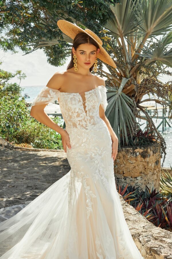 UNK-Isabella - Image 3