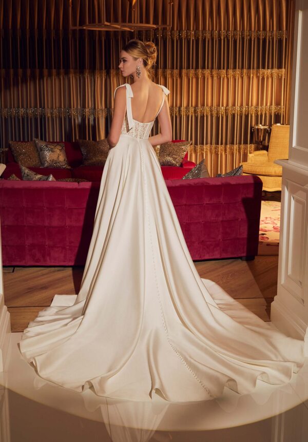 UNK-Tiffany - Image 5