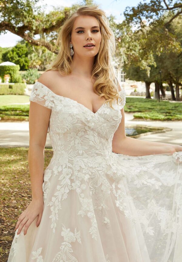 UNK-Gwen - Image 2