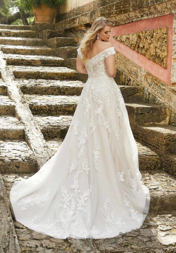 UNK-Gwen - Image 3