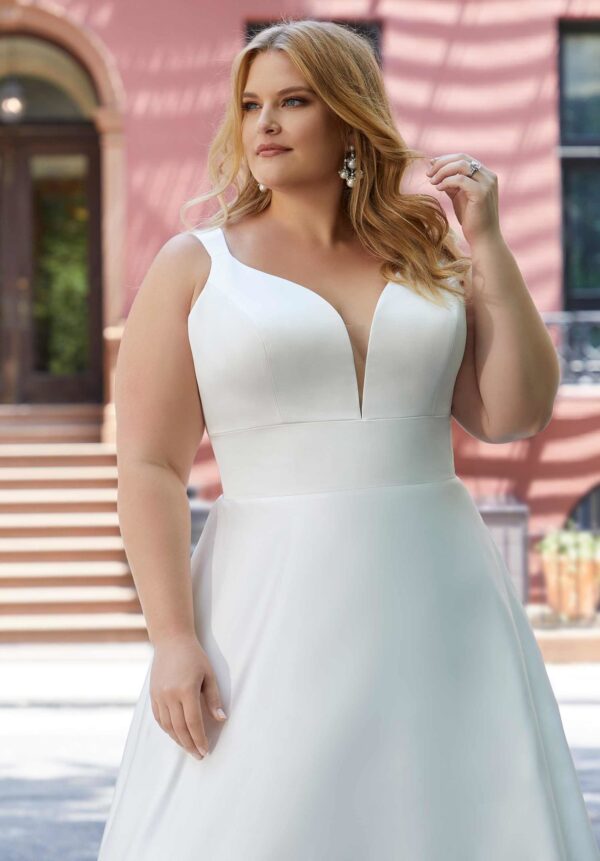UNK-Harlow - Image 2